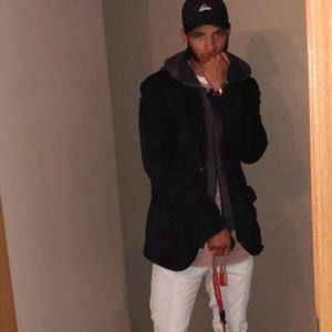 Meet your Posher, Nija